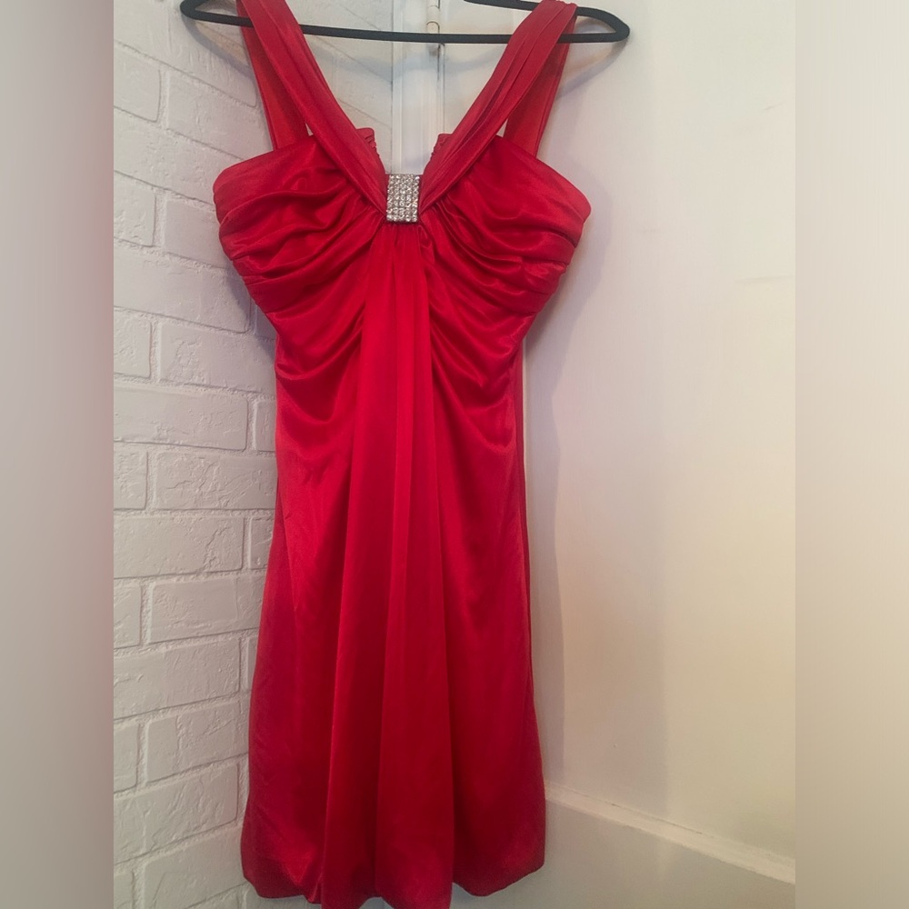 NWOT Steppin’ Out Red Mini/Midi Dress With Rhinestones. Size 9/10